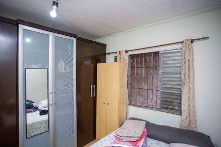 Quarto 2 de casa para alugar com 2 quartos, 110m² em Jardim Miriam, São Paulo