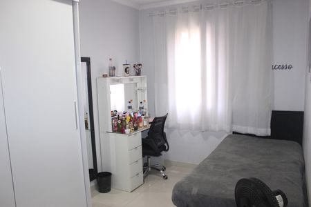 Apartamento para alugar com 58m², 2 quartos e 1 vagaQuarto 1