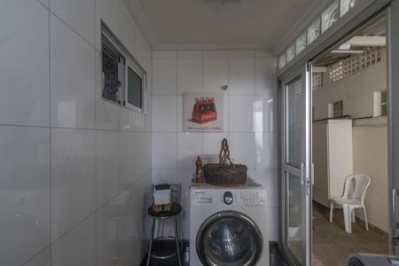 Apartamento à venda com 112m², 3 quartos e 1 vagaÁrea de Serviço