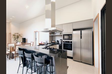 Casa de condomínio para alugar com 217m², 3 quartos e 3 vagasCozinha