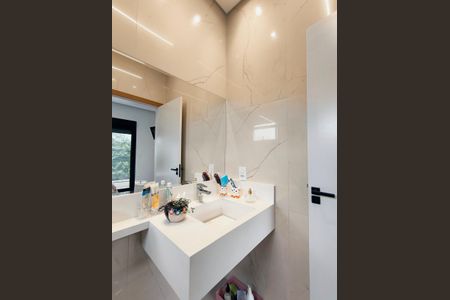 Casa de condomínio para alugar com 217m², 3 quartos e 3 vagasBanheiro da Suíte 2