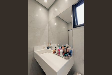 Casa de condomínio para alugar com 217m², 3 quartos e 3 vagasBanheiro da Suíte 1