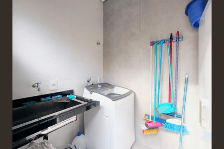 Casa de condomínio para alugar com 217m², 3 quartos e 3 vagasÁrea de Serviço