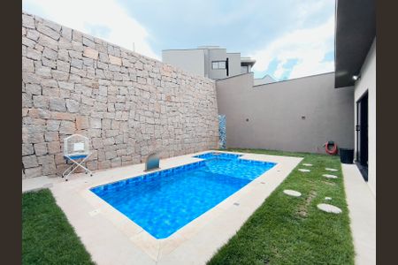 Casa de condomínio para alugar com 217m², 3 quartos e 3 vagasPiscina