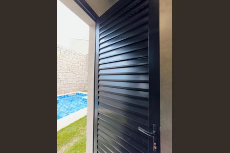 Casa de condomínio para alugar com 217m², 3 quartos e 3 vagasBanheiro da Piscina