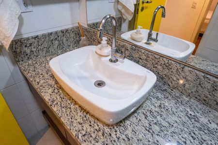 Apartamento para alugar com 55m², 3 quartos e 1 vagaBanheiro