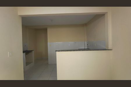 Casa de condomínio para alugar com 30m², 1 quarto e sem vagaSala