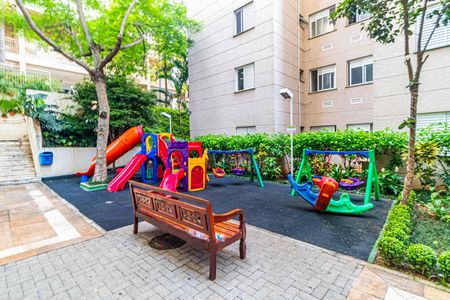 Apartamento para alugar com 75m², 3 quartos e 2 vagas Apartamento para alugar com 75m², 3 quartos e 2 vagasÁrea comum - Playground