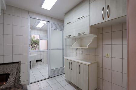 Apartamento para alugar com 75m², 3 quartos e 2 vagas Apartamento para alugar com 75m², 3 quartos e 2 vagasCozinha e Área de Serviço