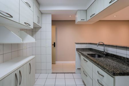 Apartamento para alugar com 75m², 3 quartos e 2 vagas Apartamento para alugar com 75m², 3 quartos e 2 vagasCozinha e Área de Serviço
