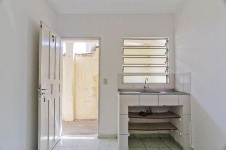 Cozinha de casa para alugar com 1 quarto, 45m² em Vila Palmeiras, São Paulo