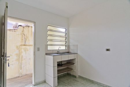 Cozinha de casa para alugar com 1 quarto, 45m² em Vila Palmeiras, São Paulo