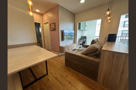 Apartamento à venda com 52m², 2 quartos e 1 vagaSala