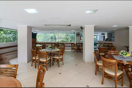 Apartamento para alugar com 53m², 2 quartos e 1 vagaÁrea comum - Salão de festas