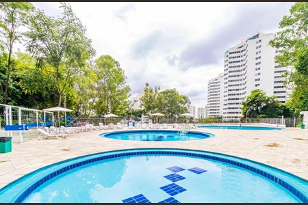 Apartamento para alugar com 53m², 2 quartos e 1 vagaÁrea comum - Piscina