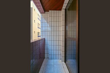 Sacada  de apartamento para alugar com 1 quarto, 47m² em Nova Mirim, Praia Grande