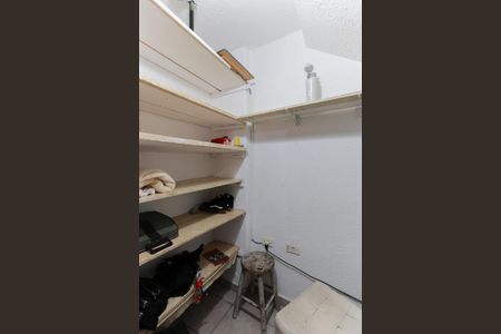 Closet de casa para alugar com 1 quarto, 55m² em Jardim Franca, São Paulo