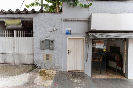 Casa para alugar com 55m², 1 quarto e sem vagaFachada + plaquinha