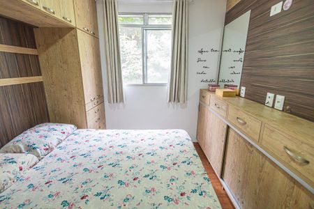 quarto 1 de apartamento para alugar com 2 quartos, 54m² em Planalto, Belo Horizonte