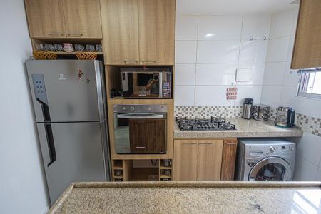 cozinha de apartamento para alugar com 2 quartos, 54m² em Planalto, Belo Horizonte