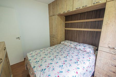 quarto 1 de apartamento para alugar com 2 quartos, 54m² em Planalto, Belo Horizonte