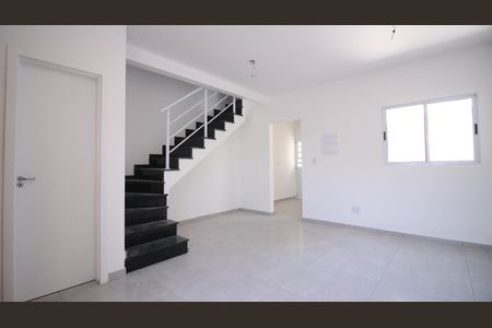 Sala de casa para alugar com 3 quartos, 90m² em Vila Uniao (zona Leste), São Paulo
