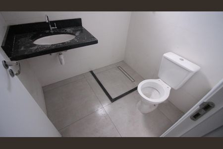 Casa para alugar com 90m², 3 quartos e 2 vagasBanheiro 