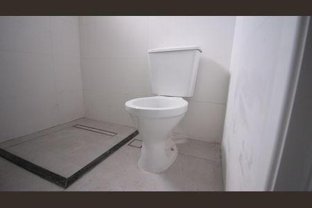 Casa para alugar com 90m², 3 quartos e 2 vagasBanheiro 