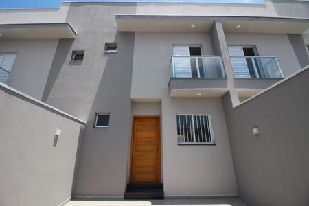 Casa para alugar com 90m², 3 quartos e 2 vagasFachada