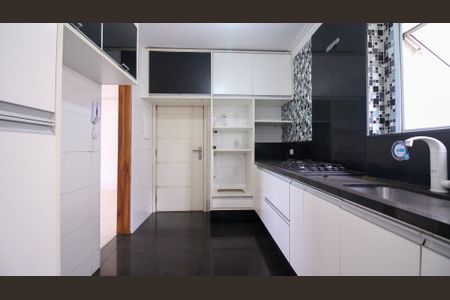 Apartamento à venda com 82m², 3 quartos e 1 vaga