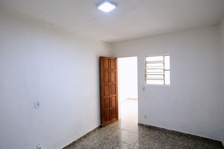 Quarto de casa para alugar com 1 quarto, 60m² em Horto Florestal, Belo Horizonte