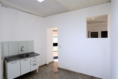 Casa para alugar com 60m², 1 quarto e sem vaga Casa para alugar com 60m², 1 quarto e sem vagaCozinha