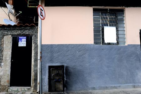 Casa para alugar com 60m², 1 quarto e sem vaga Casa para alugar com 60m², 1 quarto e sem vagaFachada