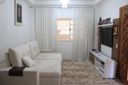 Sala de casa para alugar com 2 quartos, 160m² em Chácara Recanto, Cotia