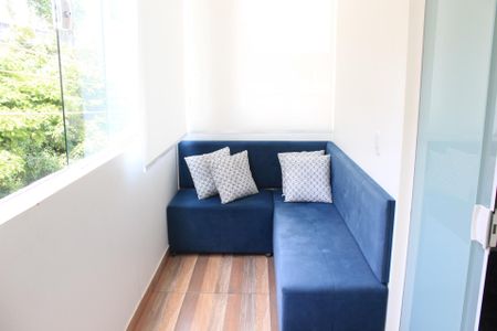 Varanda de casa para alugar com 2 quartos, 160m² em Chácara Recanto, Cotia