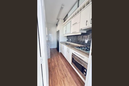 Apartamento para alugar com 210m², 3 quartos e 2 vagas Apartamento para alugar com 210m², 3 quartos e 2 vagasCozinha