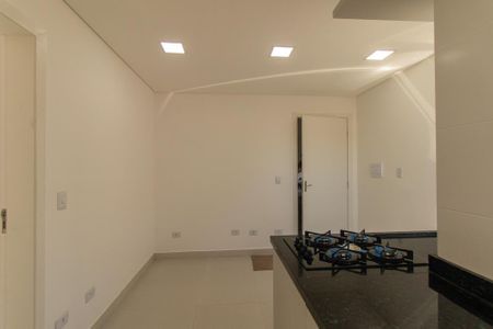 Sala/Cozinha de apartamento para alugar com 1 quarto, 25m² em Cajuru, Curitiba