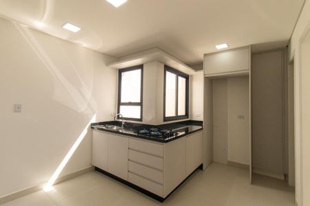 Sala/Cozinha de apartamento para alugar com 1 quarto, 25m² em Cajuru, Curitiba