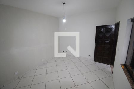 Casa à venda com 6 quartos, 347m² em Vila Dalila, São Paulo