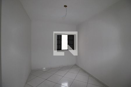 Casa à venda com 6 quartos, 347m² em Vila Dalila, São Paulo