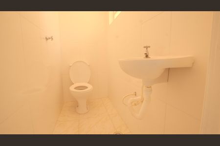 Casa para alugar com 32m², 1 quarto e 1 vagaBanheiro 