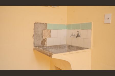 Casa para alugar com 32m², 1 quarto e 1 vagaÁrea de Serviço