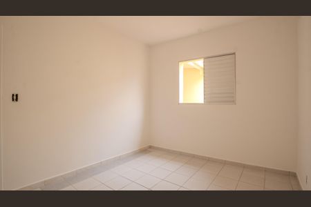 Casa para alugar com 32m², 1 quarto e 1 vagaQuarto 1