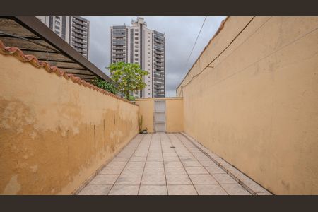 Casa para alugar com 32m², 1 quarto e 1 vagaCorredor
