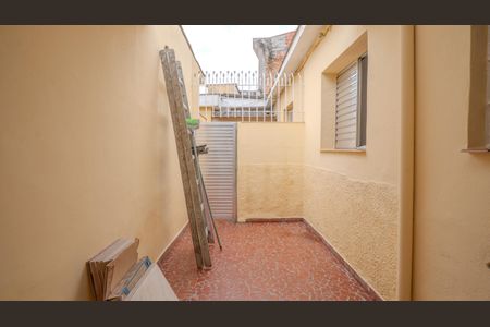 Casa para alugar com 32m², 1 quarto e 1 vagaÁrea de Serviço