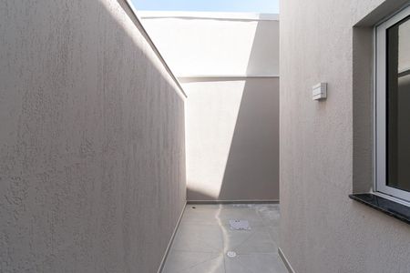 Casa à venda com 90m², 3 quartos e 2 vagas Casa à venda com 90m², 3 quartos e 2 vagasQuintal