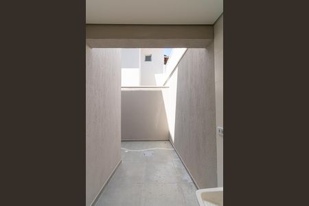 Casa à venda com 90m², 3 quartos e 2 vagas Casa à venda com 90m², 3 quartos e 2 vagasÁrea de Serviço e Quintal