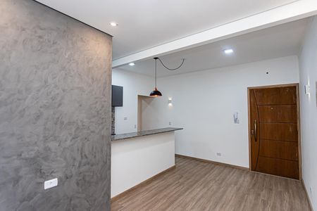Sala de casa para alugar com 1 quarto, 48m² em Vila Santa Edwiges, São Paulo