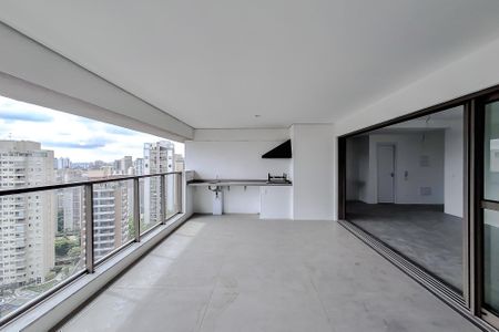 Apartamento à venda com 142m², 3 quartos e 2 vagas Apartamento à venda com 142m², 3 quartos e 2 vagasVaranda da Sala