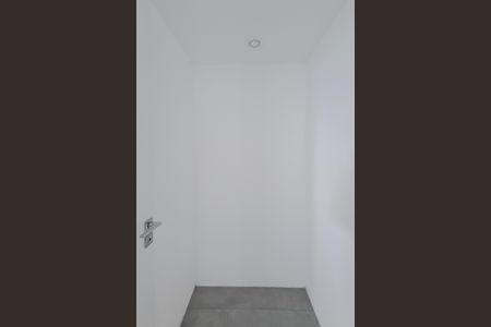 Apartamento à venda com 142m², 3 quartos e 2 vagas Apartamento à venda com 142m², 3 quartos e 2 vagasDespensa